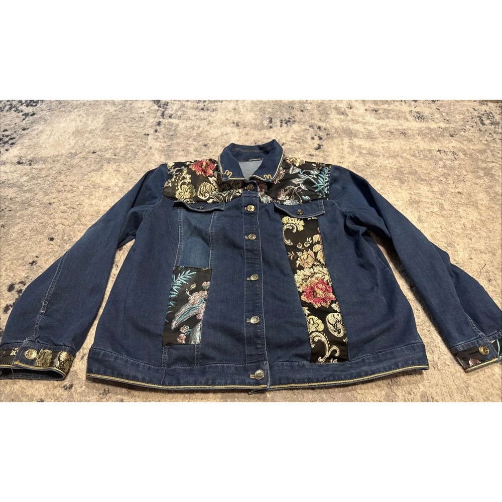 Chicos Denim Floral Embroidered Patch Jacket Women's Size 3 (16-18)